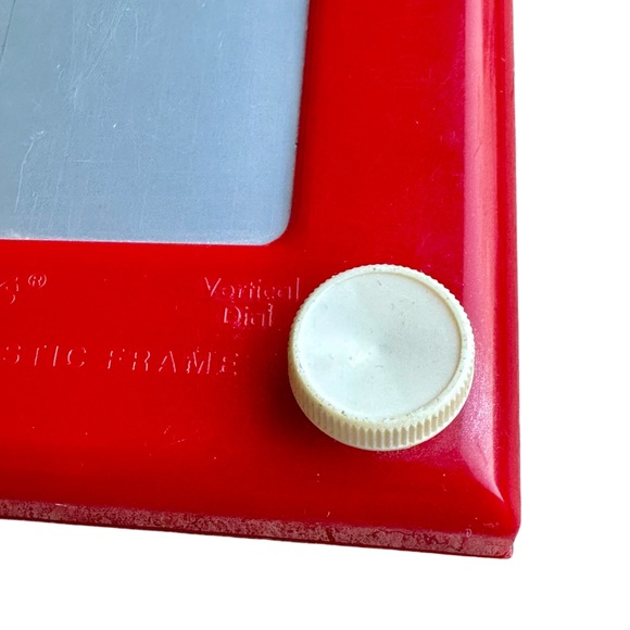 Magic Etch-A-Sketch Toy - Picture 3 of 9